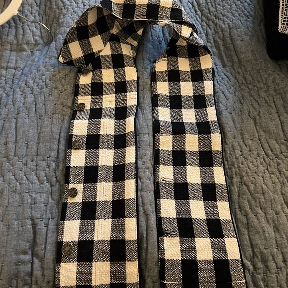 Veronica Beard Checkered Black and White Scarf - Picture 3 of 3